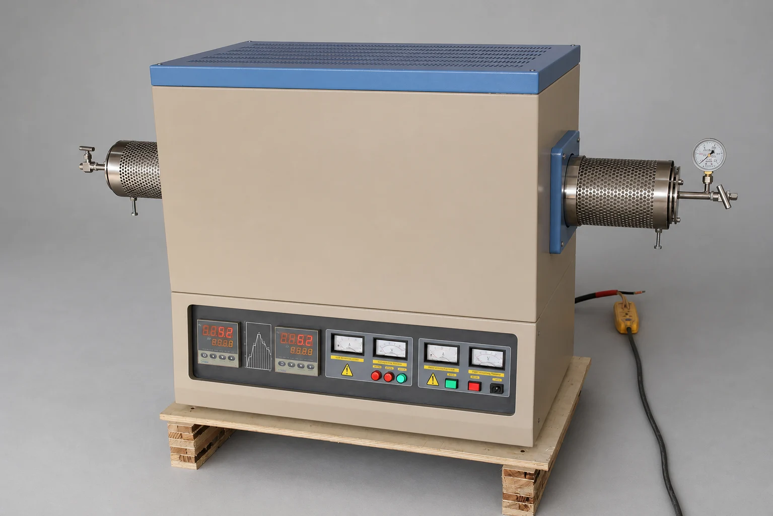 Horizontal dual-zone tube furnace with process-tube guards, vacuum connections, pressure gauge and two control groups